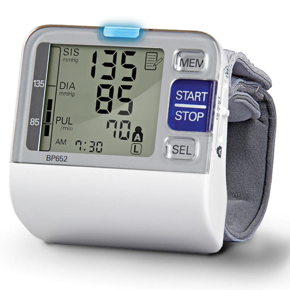 The Best Wrist Blood Pressure Monitor - Hammacher Schlemmer