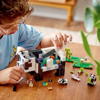 The LEGO Minecraft The Haven - Schlemmer