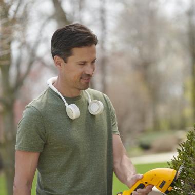 The Quiet Wearable Portable Fan