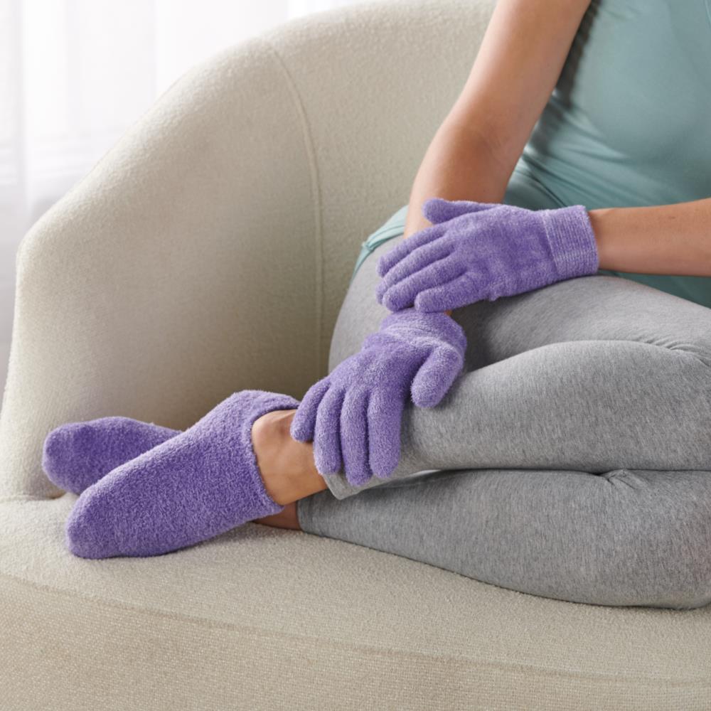 Moisturizing Gel Booties And Gloves