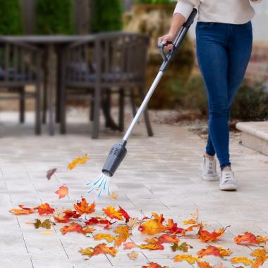 The Cordless Floor Cleaning Scrubber - Hammacher Schlemmer