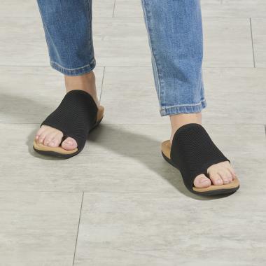 The Bunion Concealing Stretch Sandals - Hammacher Schlemmer