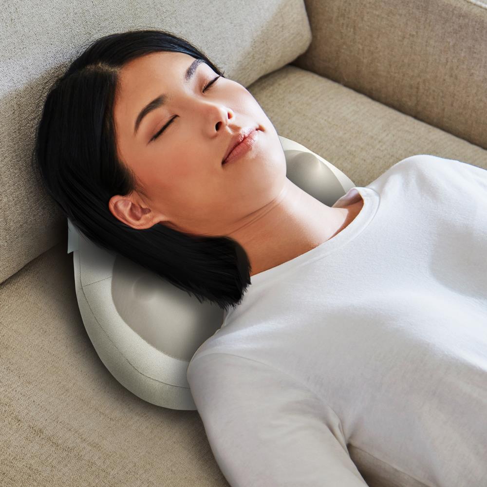 The Heat Therapy Neck Massager - Hammacher Schlemmer