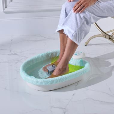 The Detoxifying Foot Bath