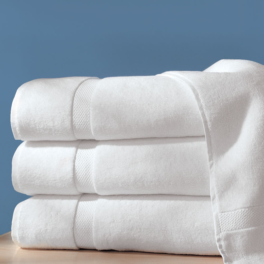 The Best Monogrammed Genuine Turkish Cotton Luxury Towels - Hammacher  Schlemmer