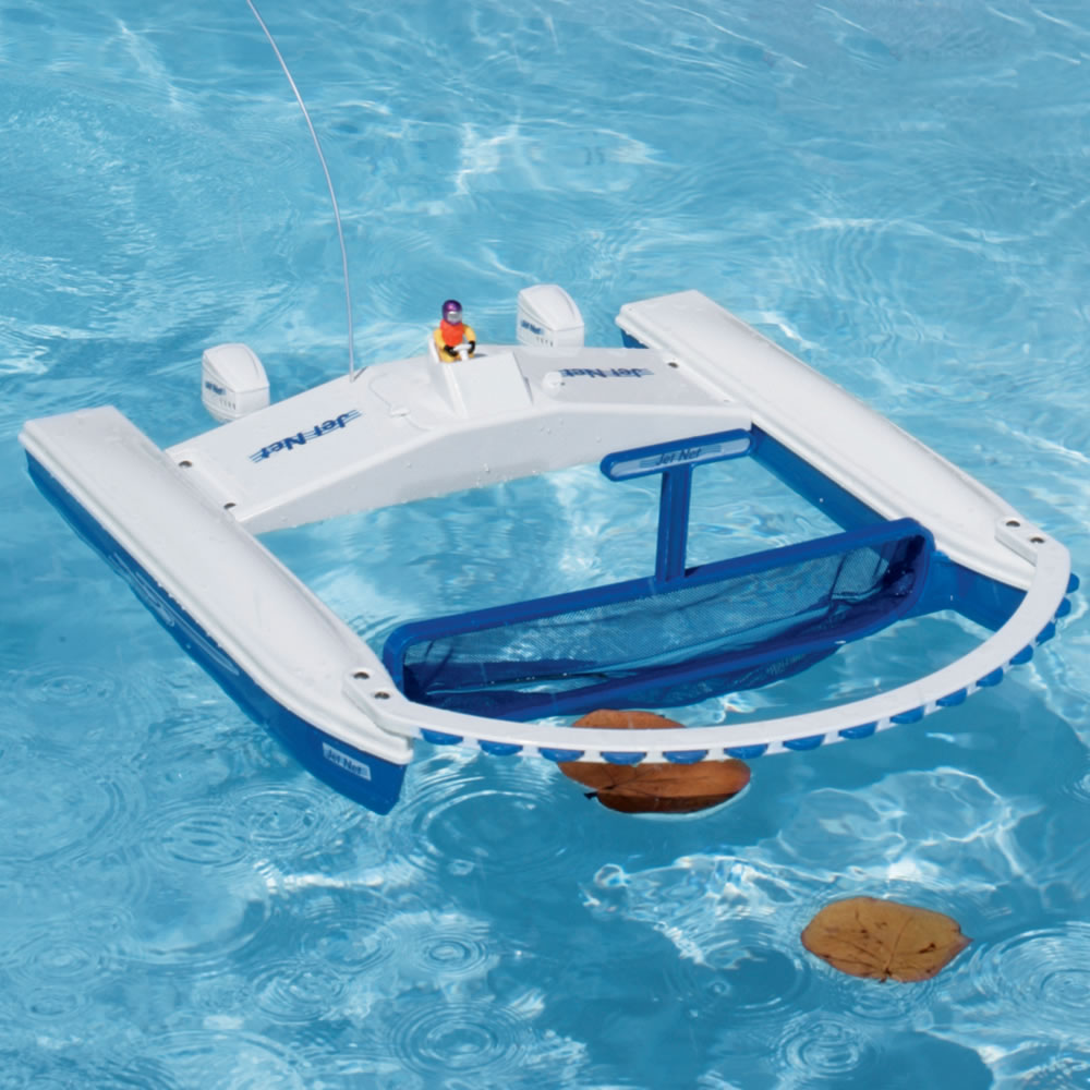 The Remote Controlled Pool Skimmer   Hammacher Schlemmer 