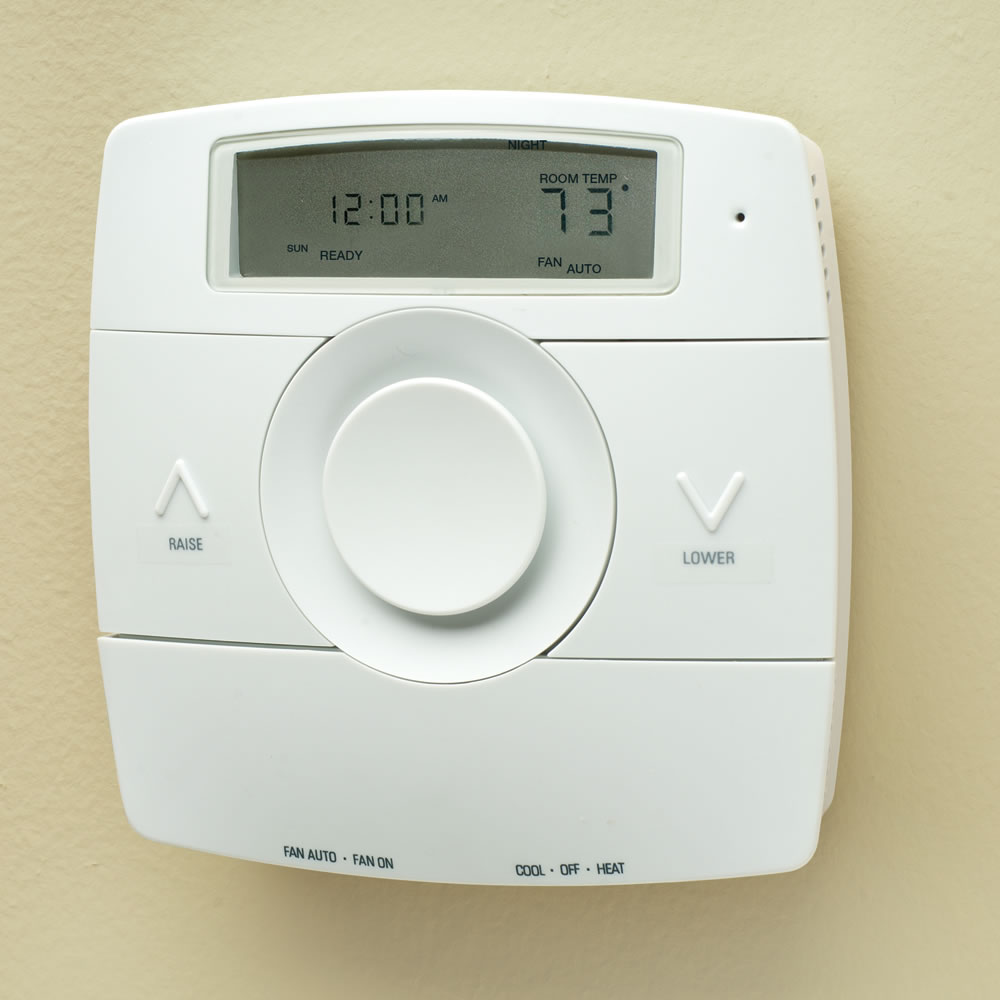 The Voice Activated Thermostat   Hammacher Schlemmer 