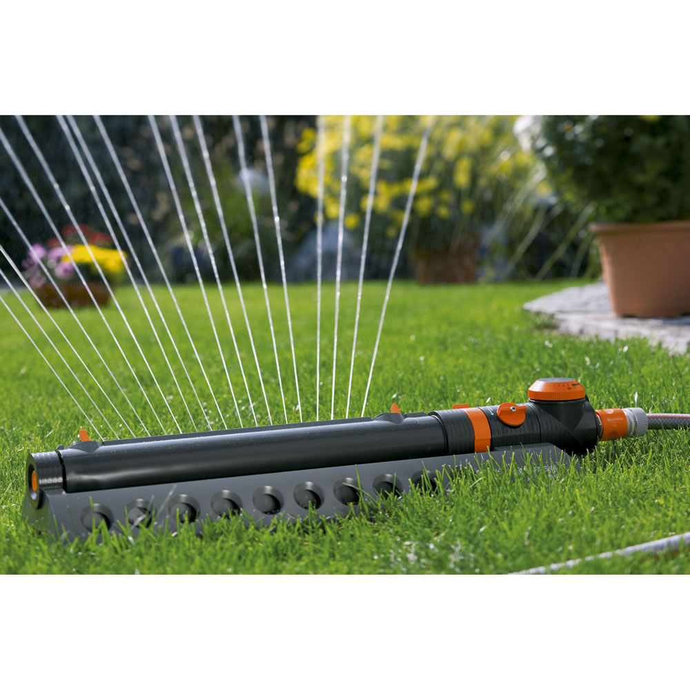 The Best Lawn Sprinkler - Hammacher Schlemmer