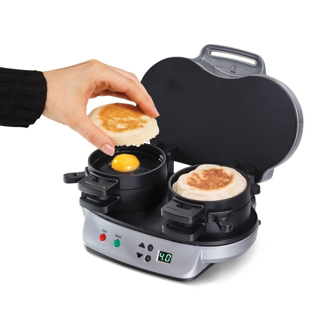 Hamilton Beach Breakfast Sandwich Maker with Egg Cooker Ring ~ Special