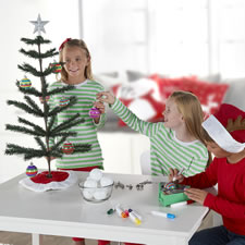 The Spinning Ornament Decorator