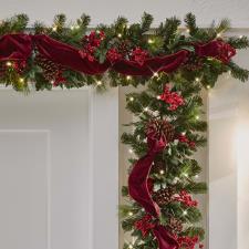 The Cordless Prelit Holly/Berries/Ribbon Holiday Trim (Garland)