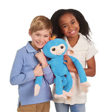 Fingerlings store hugs commercial