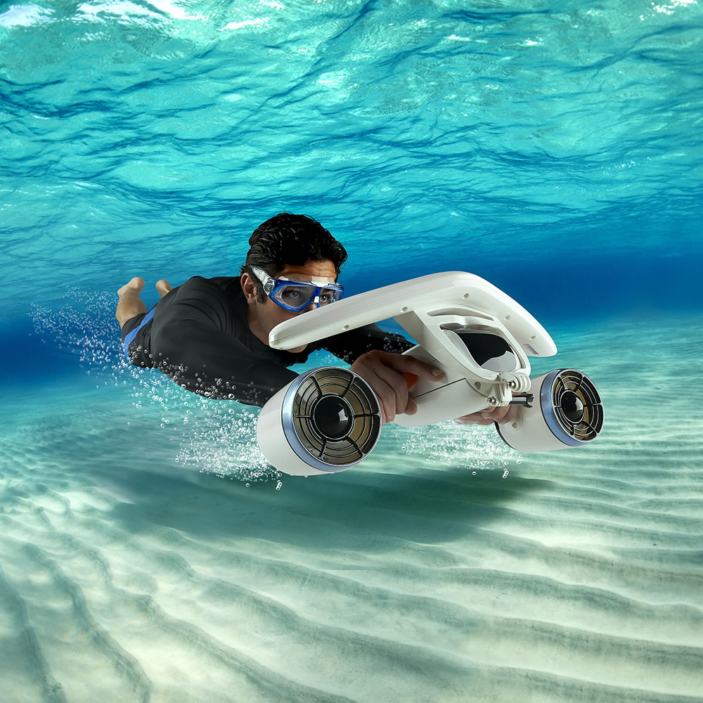 The Most Compact Underwater Scooter - Hammacher Schlemmer