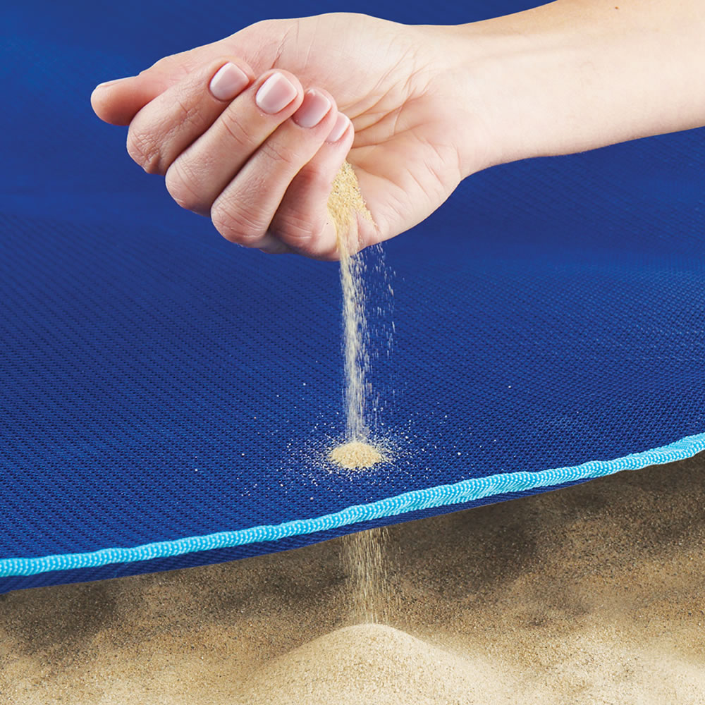 beach blanket that filters sand