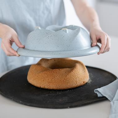 The Perfect Cake Bundt Pan