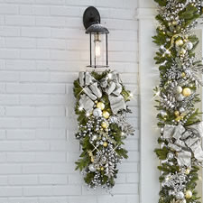 The Cordless Prelit Silver And Champagne Holiday Trim (Sconce)