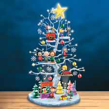 The Peanuts Illuminated Christmas Tree