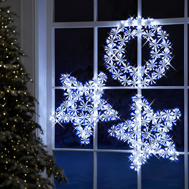 The Ultrabright Twinkling Snowflake Window Trim (Wreath)