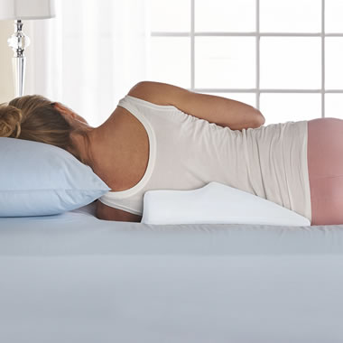 The Side Sleeper's Cradling Wedge
