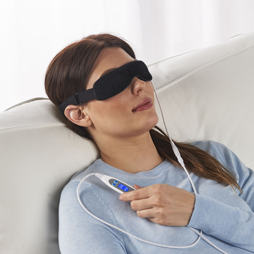 the-ideal-temperature-dry-eye-relief-mask-hammacher-schlemmer