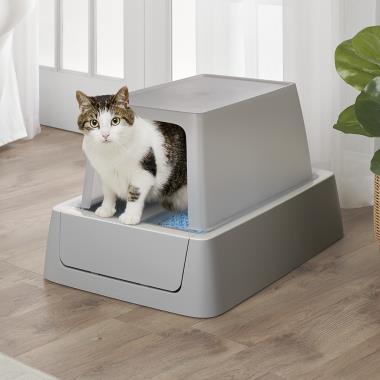 The Dust Free Self Cleaning Litter Box