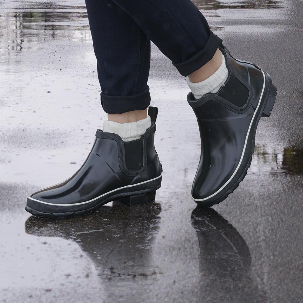 The Women's Slip On Waterproof Boots - Hammacher Schlemmer