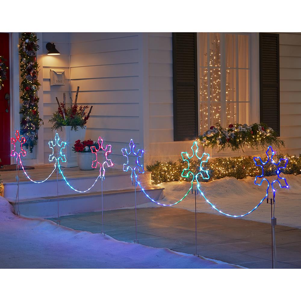 8+ Hundred Christmas Light Plug Royalty-Free Images, Stock Photos &  Pictures