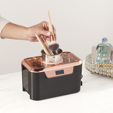The Commercial Ultrasonic Jewelry Cleaner - Hammacher Schlemmer