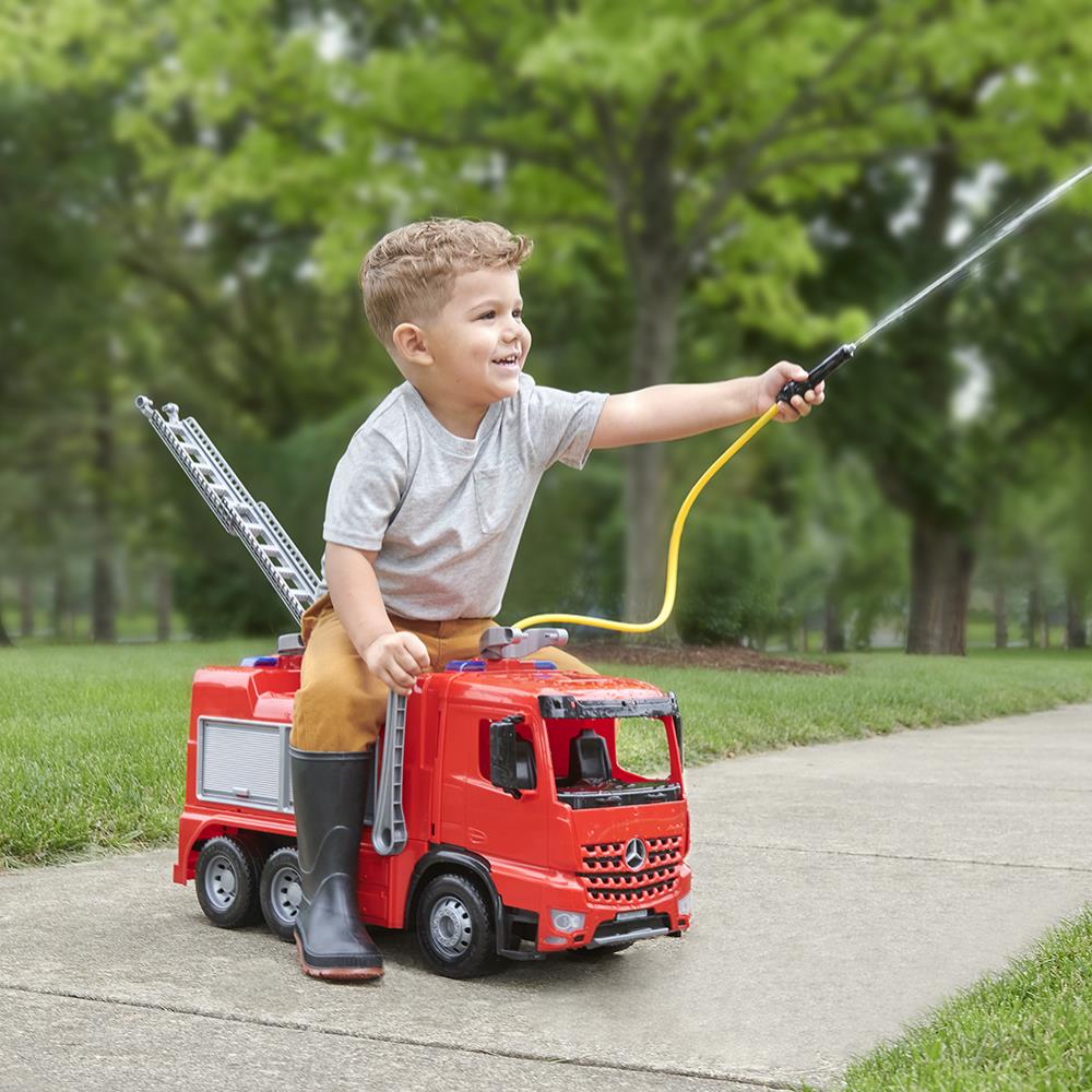  EERSTA 360 Degree Rotation, Fire Engine Model Toy with