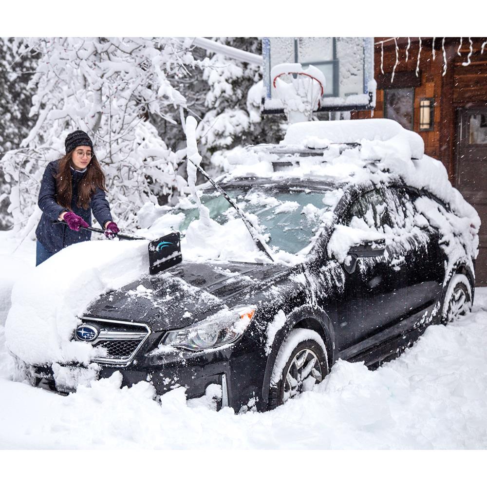 The Easy Reach Snow Removal Car Tool