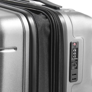 U.S. Traveler Forza Black Softside Rolling Suitcase Luggage Set (2-Piece)  US08141K - The Home Depot