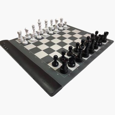 Is the new automatic chess e-board Regium a scam? - Skeptics