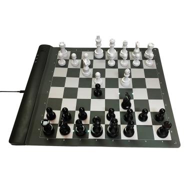 The Kasparov Grandmaster Chess Set - Hammacher Schlemmer