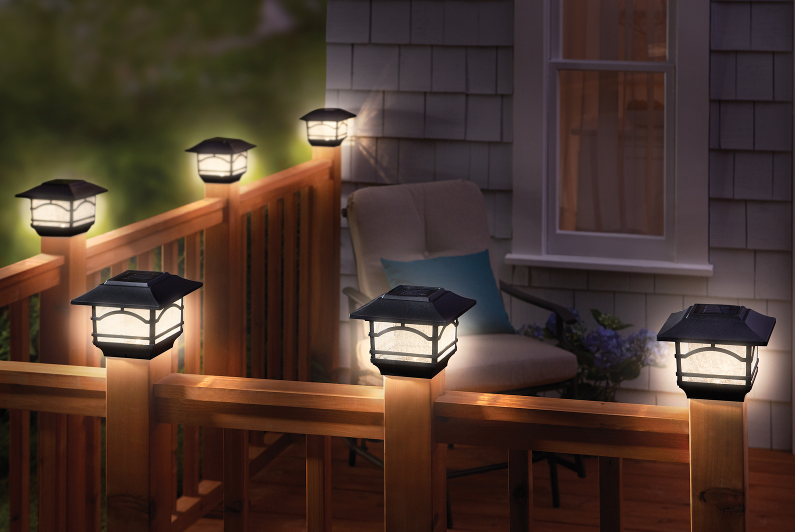 Outdoor Lighting & Décor Outdoor Lighting & Décor